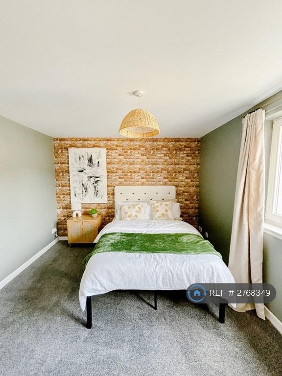 1 bedroom in Wester Drylaw Avenue, Edinburgh, EH4 (#2768349)