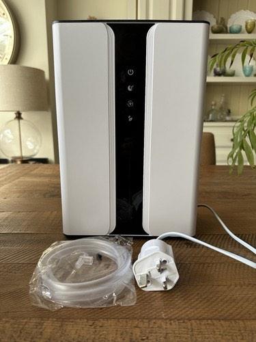 Compact Dehumidifier Aerivax H10-2, As Good As New