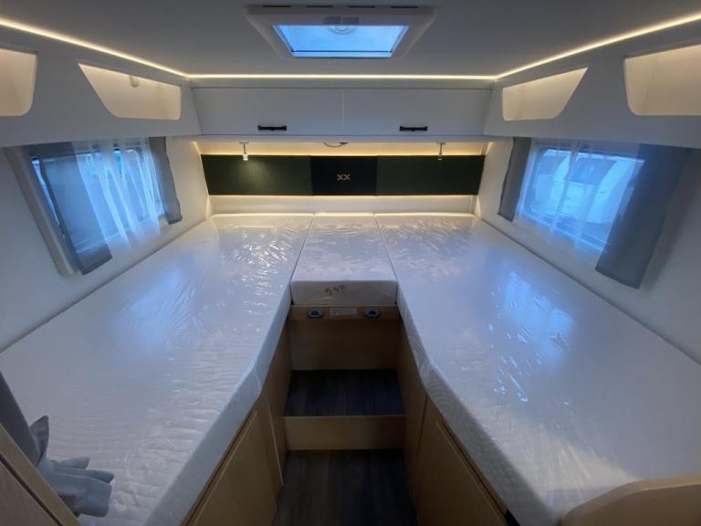 2025 SUNLIGHT T68 XX EDITION 4 BERTH MOTORHOME