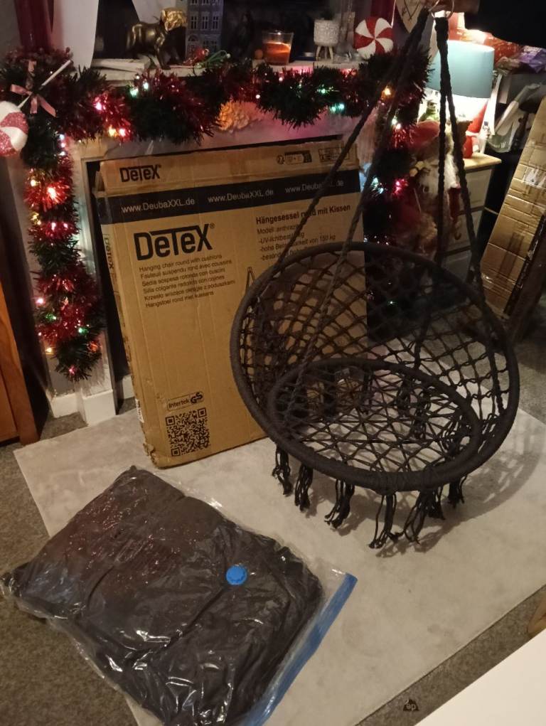 New garden swing feel free to contact me 