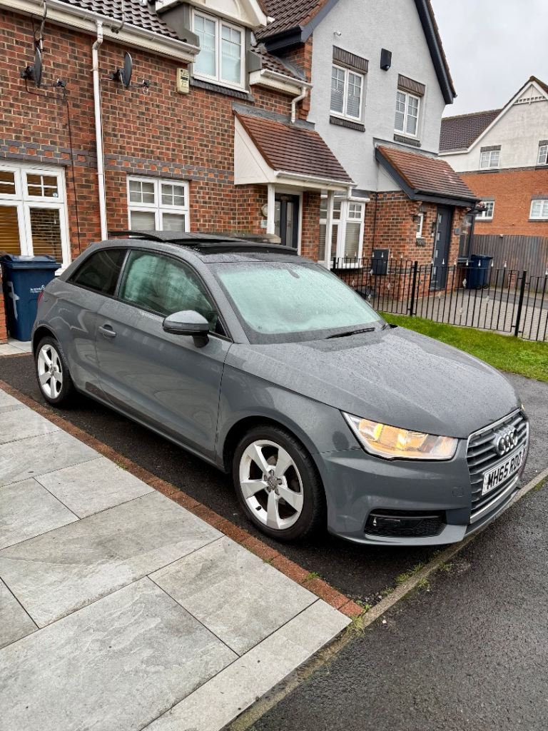 Audi, A1, Hatchback, 2016, Manual, 999 (cc), 3 doors, panoramic sunroof and bose sound system