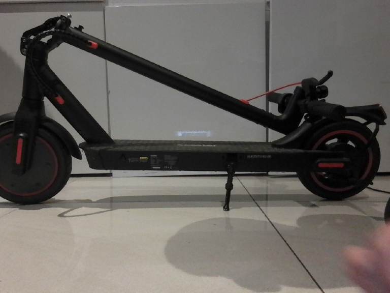 19 mph/30 kmh Good Condition Black iScooter i8 Electric Scooter 350W Motor