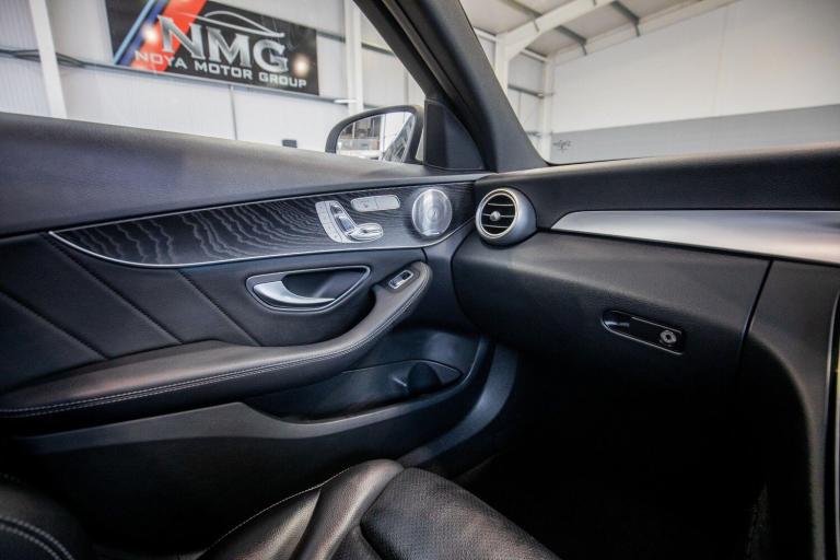 2017 Mercedes-Benz C Class C220d 4Matic AMG Line Premium Plus 4dr Auto SALOON DIESEL Automatic