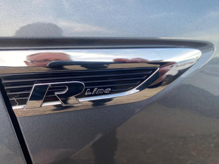 2021 Volkswagen Tiguan 1.5 TSI EVO R-Line Tech SUV 5dr Petrol DSG Euro 6 (s/s)