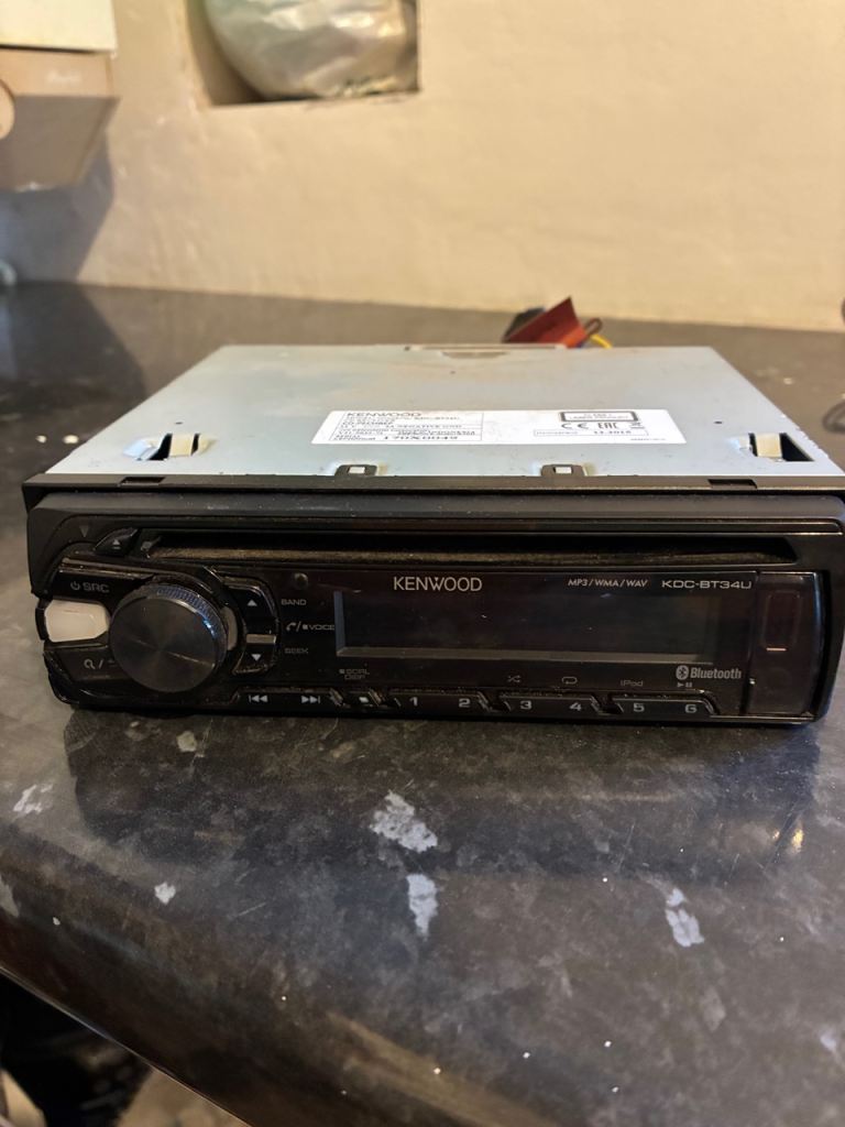 Kenwood car stereo KDC-BT34U