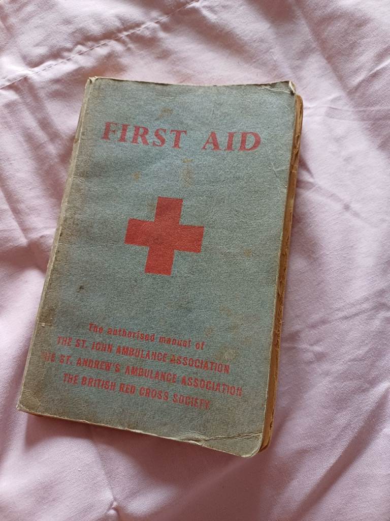 FIRST AID BOOK FIRST EDITION 1958