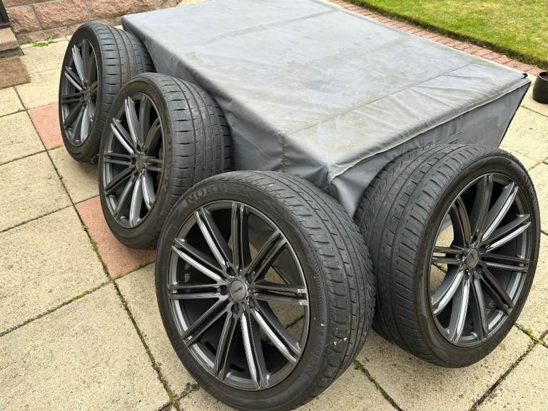 Calibre CC-1 20" alloy wheels