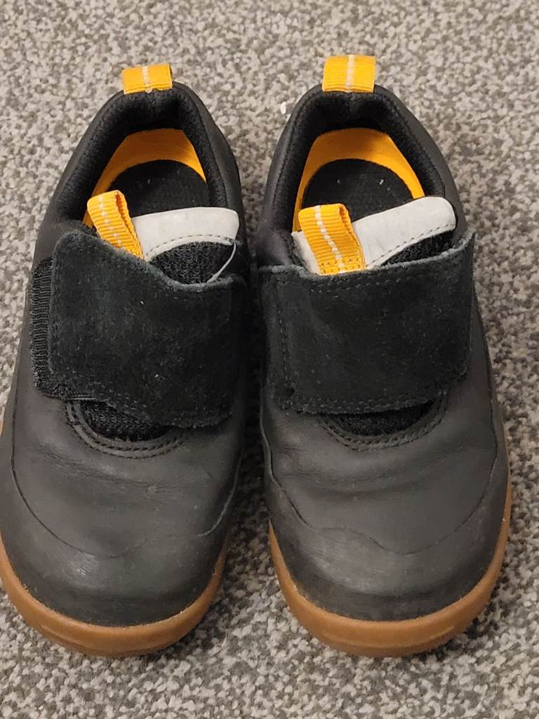 Clarks boys shoes size 8 and half G