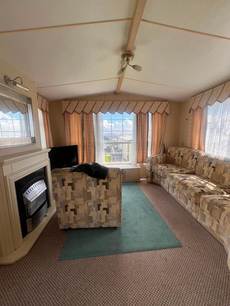 Cosalt Vienna 37ft x 12ft, 2 Bed, DG, CH £8995