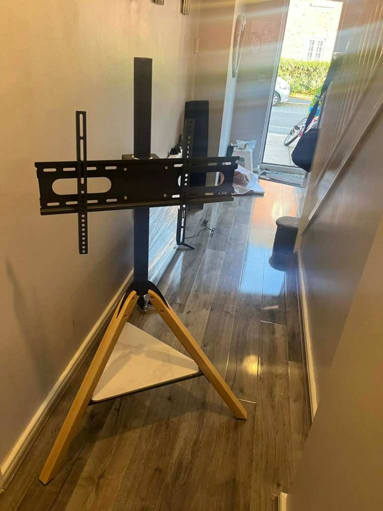 Heavy modern TV Stand from Dunelm Mill.  Paid £199 for this last week 