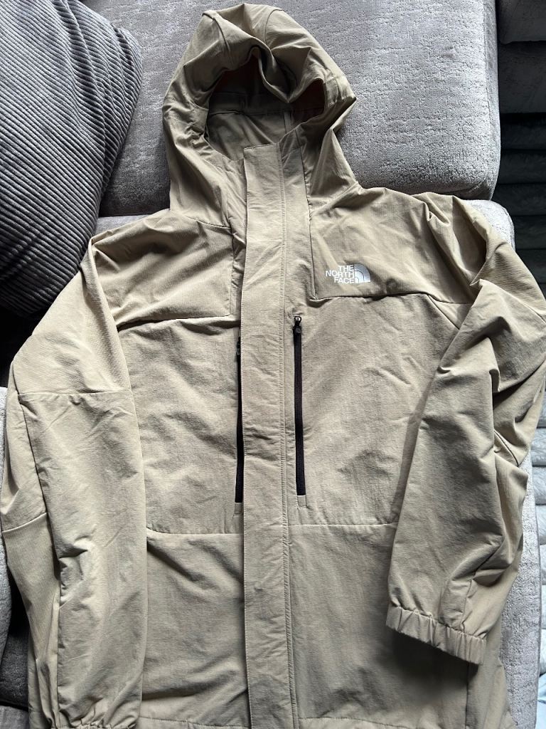The North Face Men's Outdoor Jacket – As Good As New