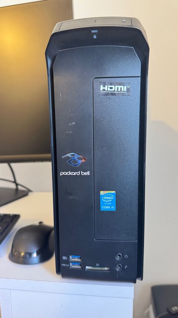 Packard Bell iMedia S2883 Desktop PC with Dell Monitor