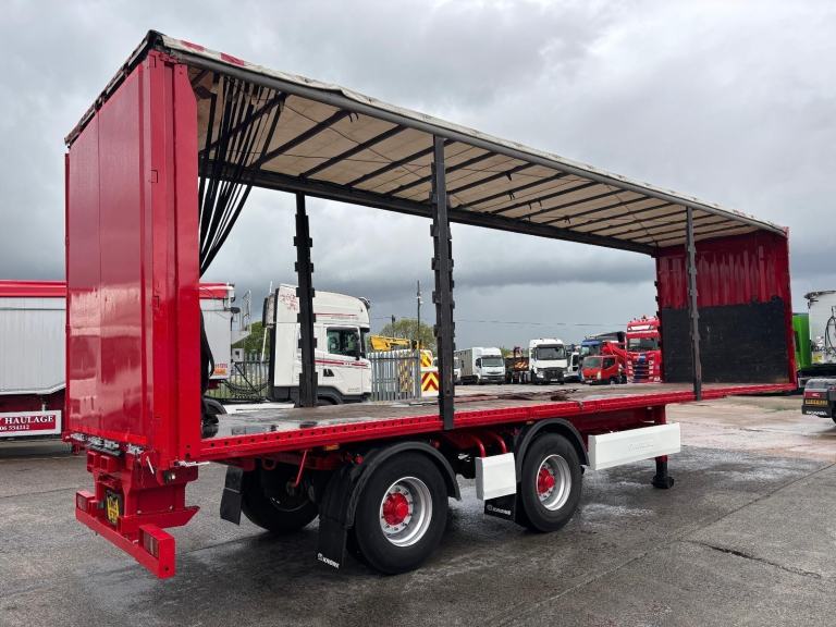 Curtainsider 36 foot urban Moffet brackets Rear steering axle tested BPW Drum 