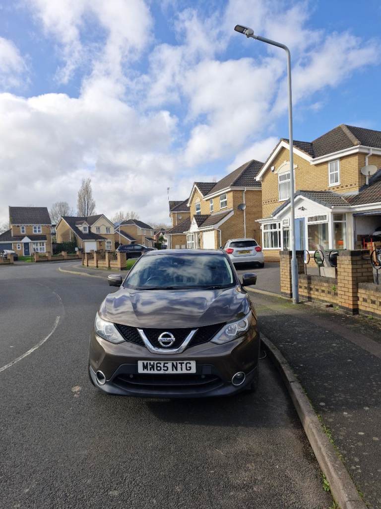 Nissan, QASHQAI, Hatchback, 2015, Manual, 1197 (cc), 5 doors