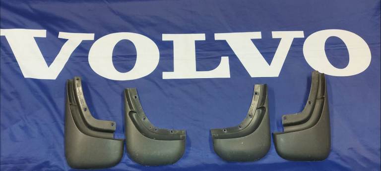 Volvo V70 MK2 Mudflaps 2000 - 2007 model
