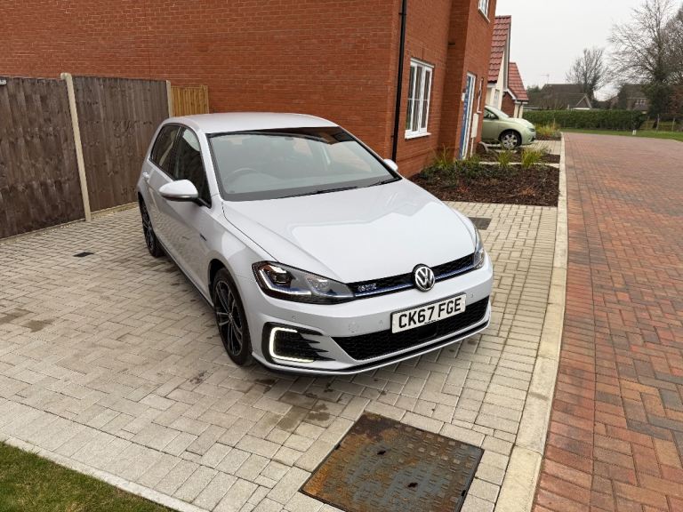 VW Golf GTE