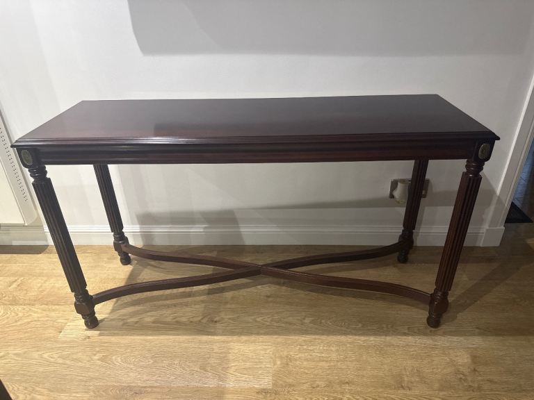 Vintage Console Table - Mahogany 