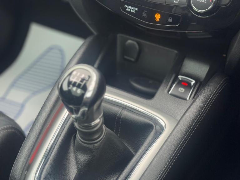 2014 Nissan Qashqai 1.5 dCi Tekna 5dr HATCHBACK DIESEL Manual