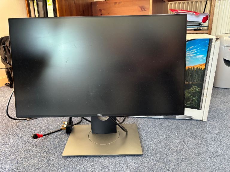 Dell U2417H Ultrasharp 24” monitor