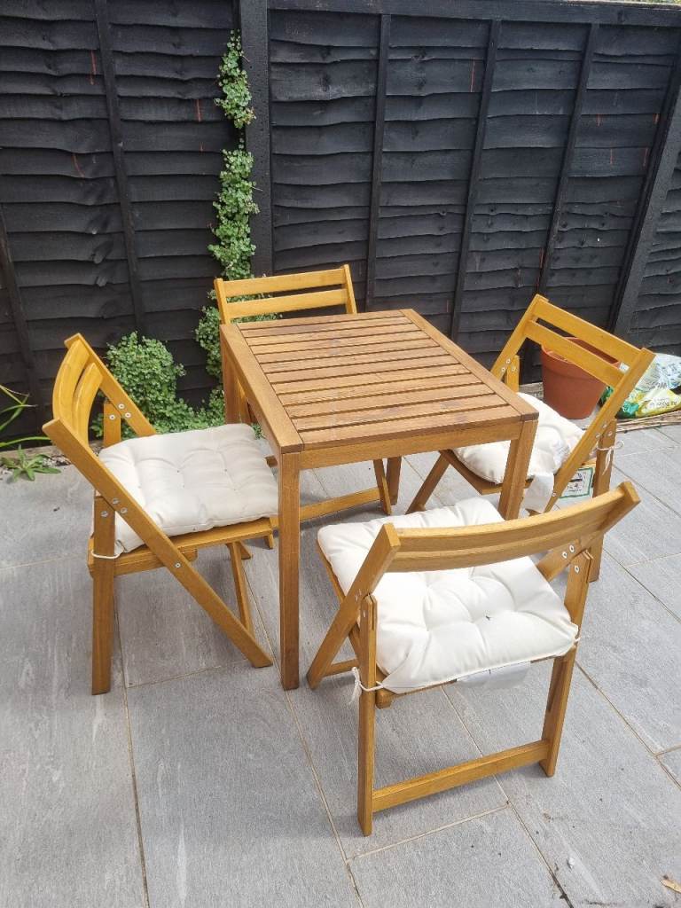 IKEA NÄMMARÖ table and 4 folding chairs, outdoor