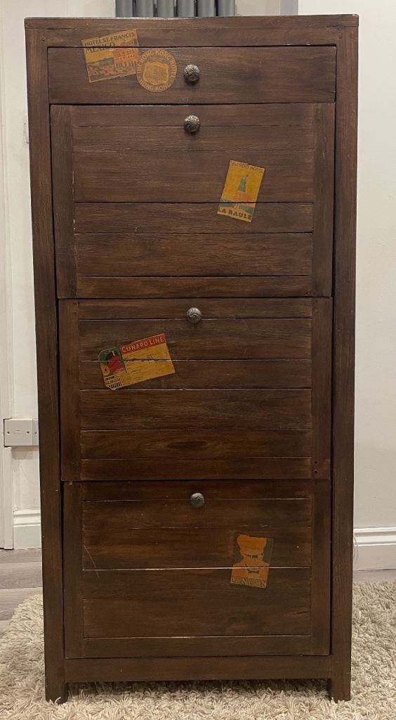 Graffiti style shoe storage cabinet