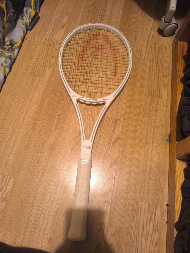 Head tennis racquet almost new 
