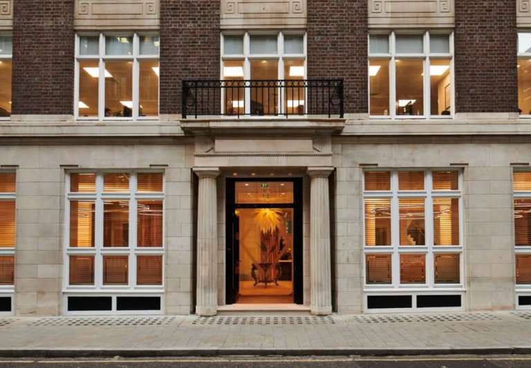 *Chancery Lane* Private Serviced Offices: Units from 3 to 200 desks for rent WC2A