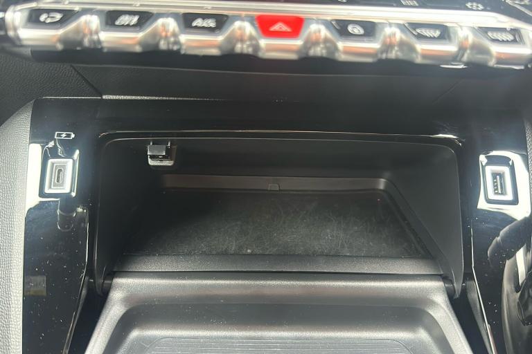  Peugeot 208 1.2 Puretech Gt Hatchback 5dr Petrol Eat Euro 6 s/s 100 Ps Petrol