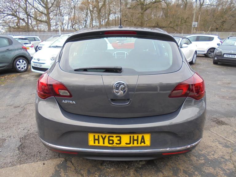 2013 Vauxhall Astra 1.4i 16V SRi 5dr HATCHBACK Petrol Manual