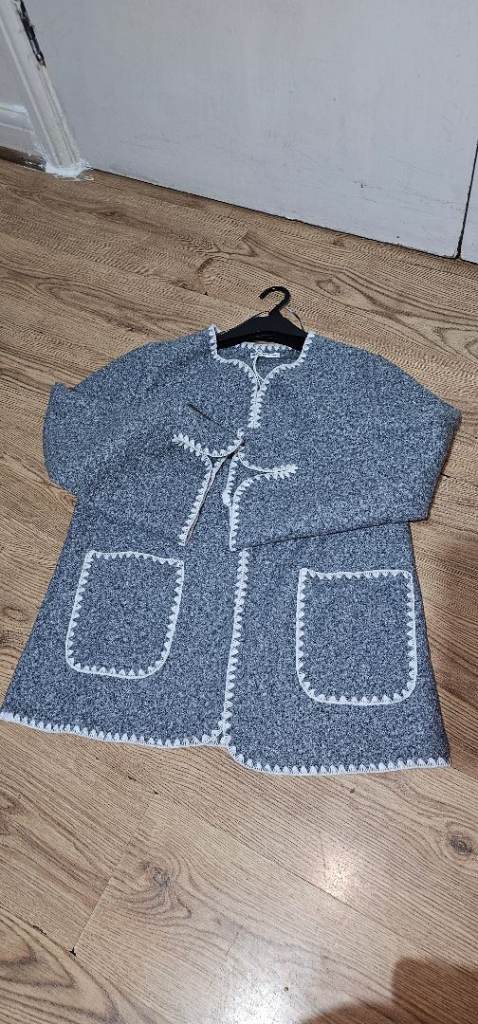 image for  SIZE S & M I HAVE 2 SIZE