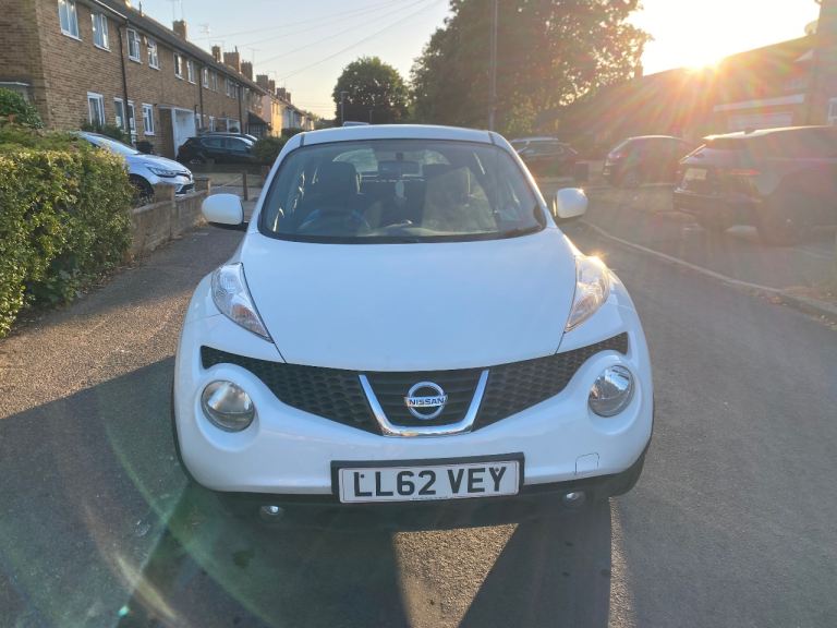 Nissan, JUKE, Hatchback, 2012, Manual, 1598 (cc), 5 doors
