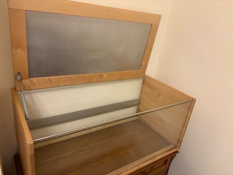 Very large glass hamster tank / cage - pine