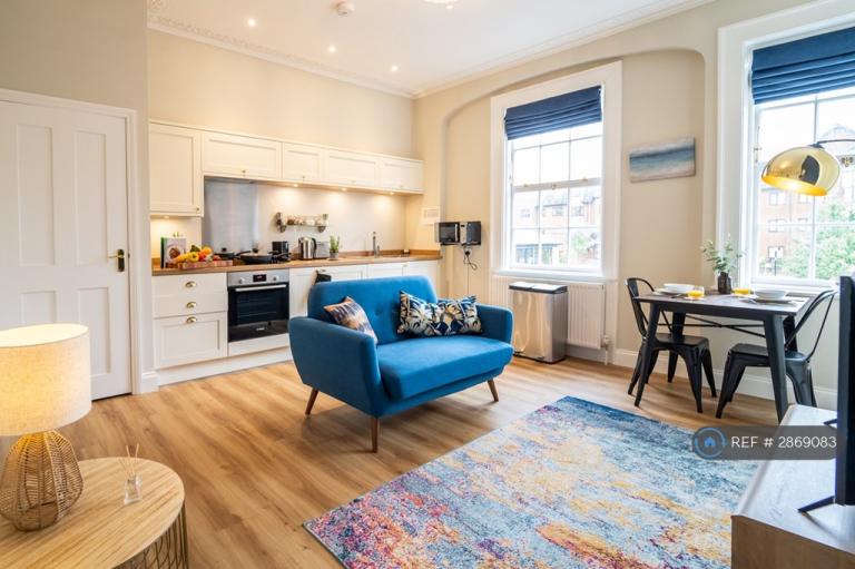 1 bedroom flat in King Street, Great Yarmouth, NR30 (1 bed) (#2869083)