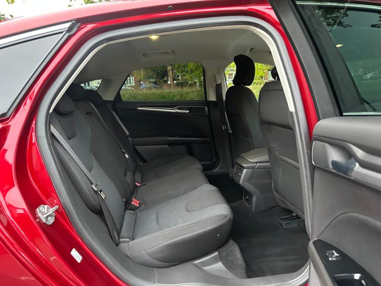 2016 Ford Mondeo 2.0 TDCi 180 Titanium 5dr Powershift HATCHBACK Diesel Automatic