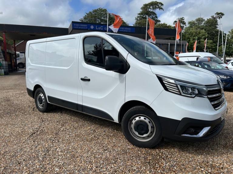 2023 Renault Trafic 2.0 DCI 150 30 RED EDITION L1H1 EURO 6 - HIGH SPEC WITH AIR CON AND MOBILE  P...