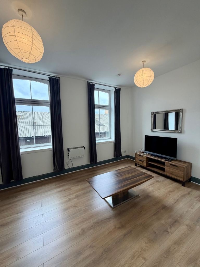 Two Bedroom Flat close to city centre 