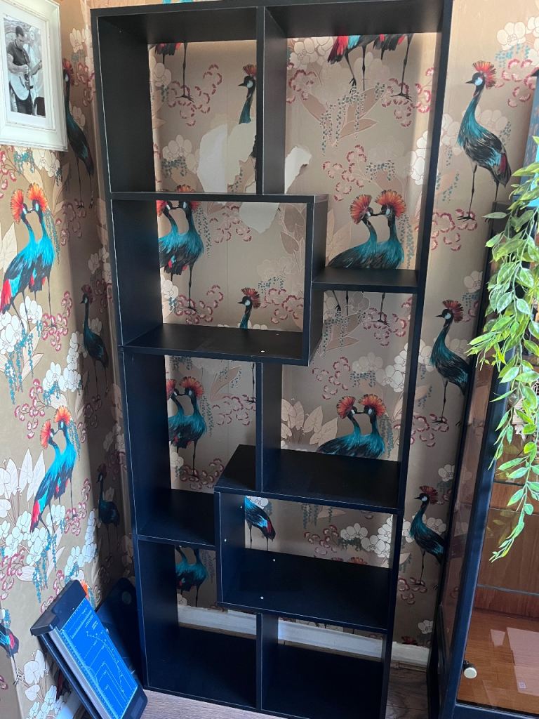 Black Modern Display Unit / Bookshelf – Good Condition