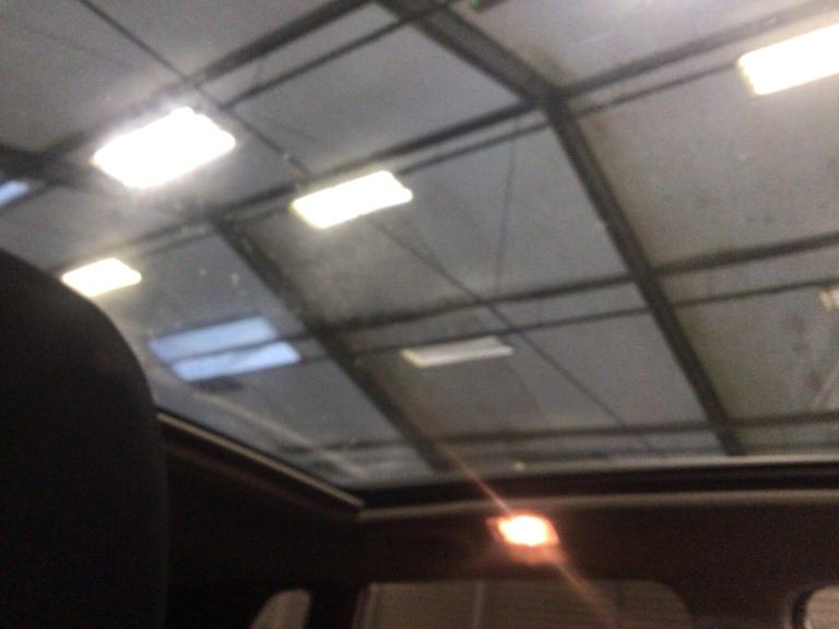 2017 Nissan Qashqai 1.2 DiG-T N-Connecta 5dr ++ PANROOF / NAV / CAMERA / ULEZ ++ HATCHBACK Petrol...