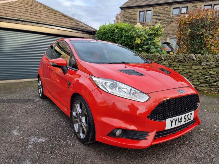 Ford, FIESTA, Hatchback, 2014, Manual, 1596 (cc), 3 doors