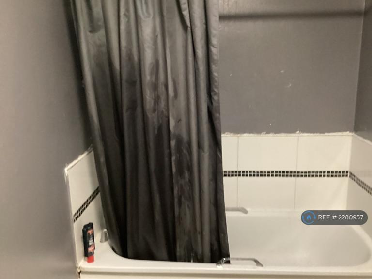 6 bedroom house in Beech Grove, Ashton-On-Ribble, Preston, PR2 (6 bed) (#2280957)