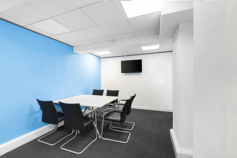 Edinburgh - EH22ER \ Productive Team Workspace with 4 Workstations