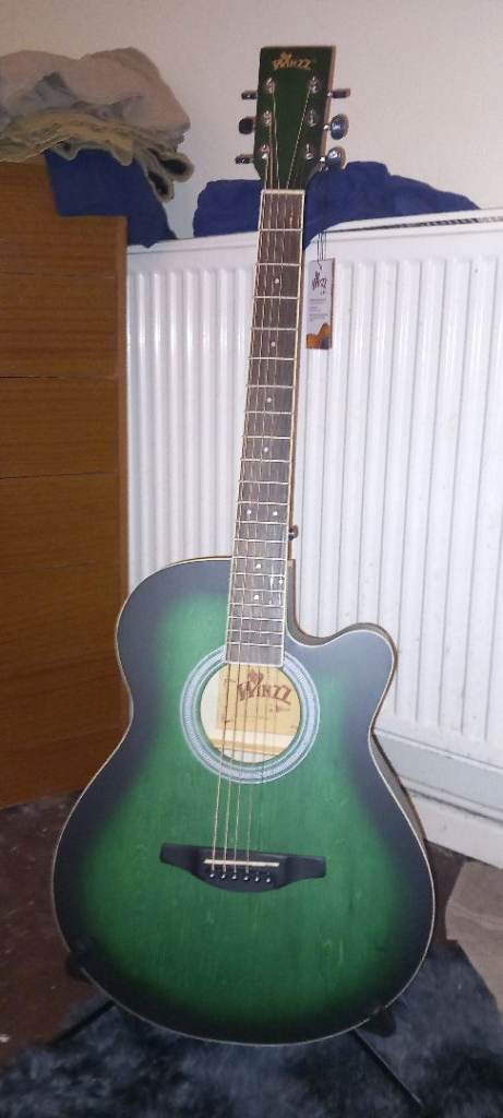 Acoustic guitar 
