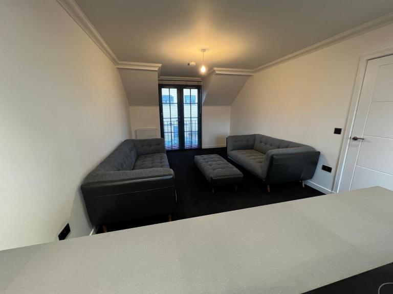 4 & 2 Seater Ex Anderson & England Sofa with Large Footstool