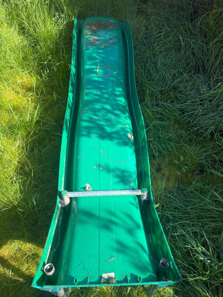 Big wavy slide with big climb frame all readyt go £35