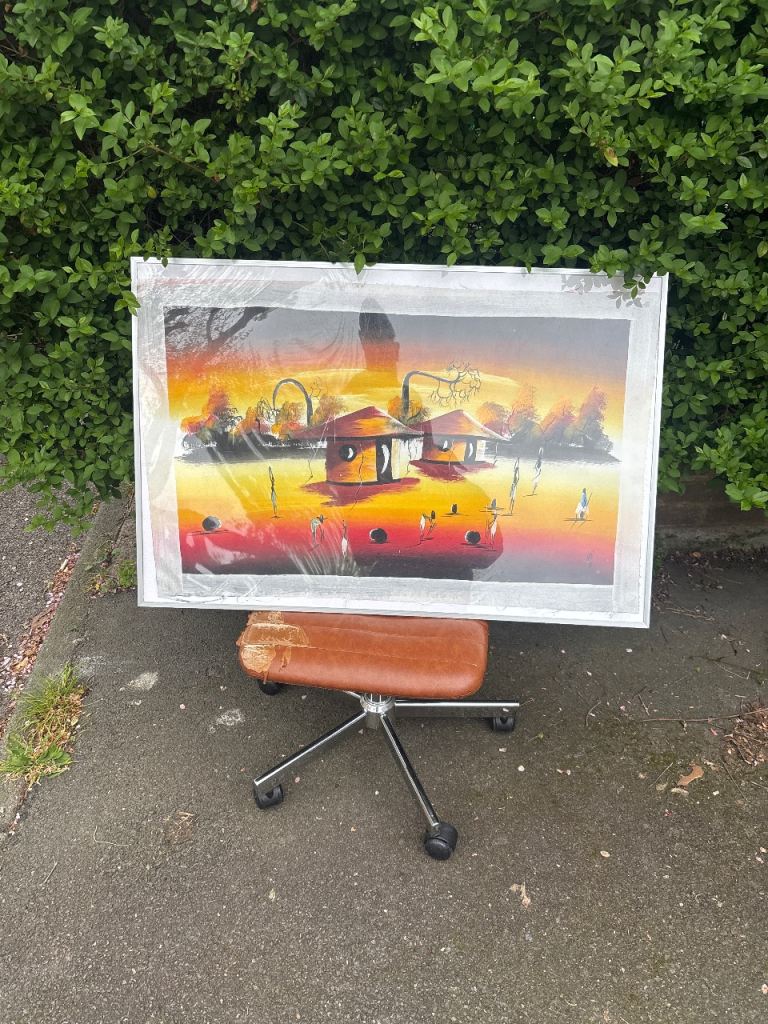 Free framed painting on fabric 