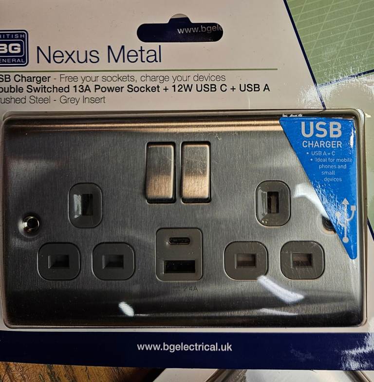 Brand new 10 x USB brushed steel double sockets retail at £210
