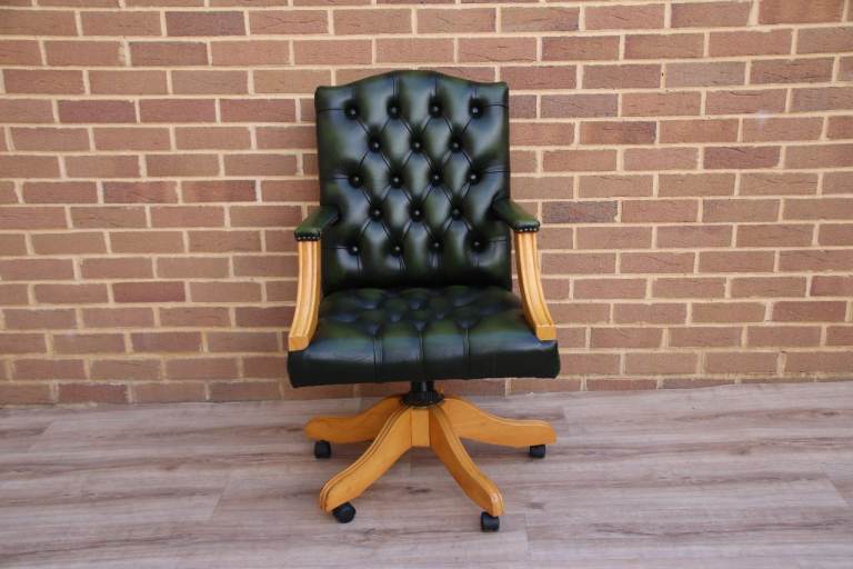 Gainsborough Chesterfield Chair (UK Delivery)