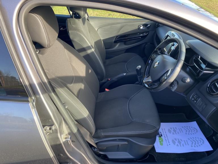 RENAULT CLIO 1.2 16V Dynamique MediaNav 2013