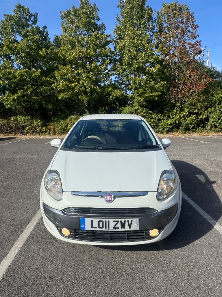 2011 Fiat Punto Evo Dynamic 1.4L Automatic Dynamic HPI Clear ULEZ Free 