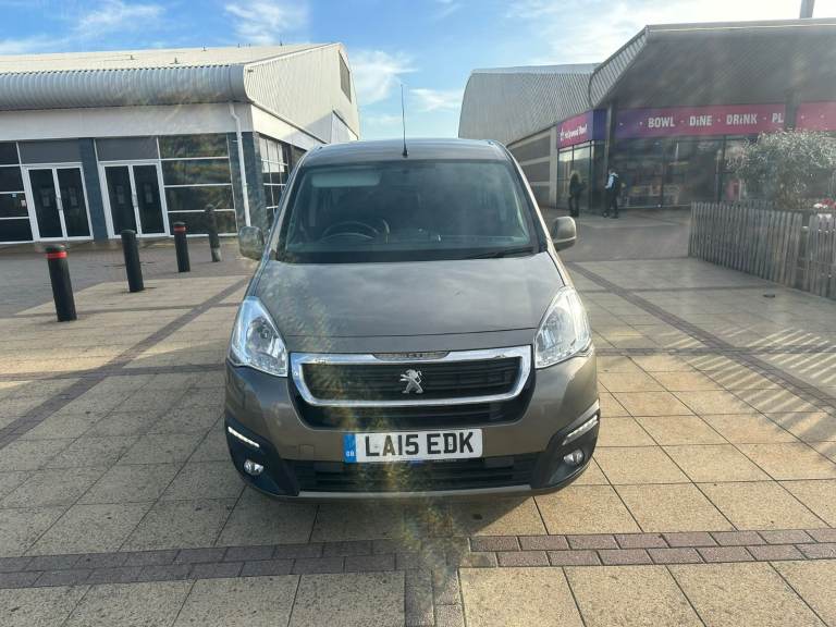 2015 Peugeot Partner Tepee Active - New Years MOT - £20 Road Tax - Automatic